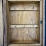 Wooden keybox