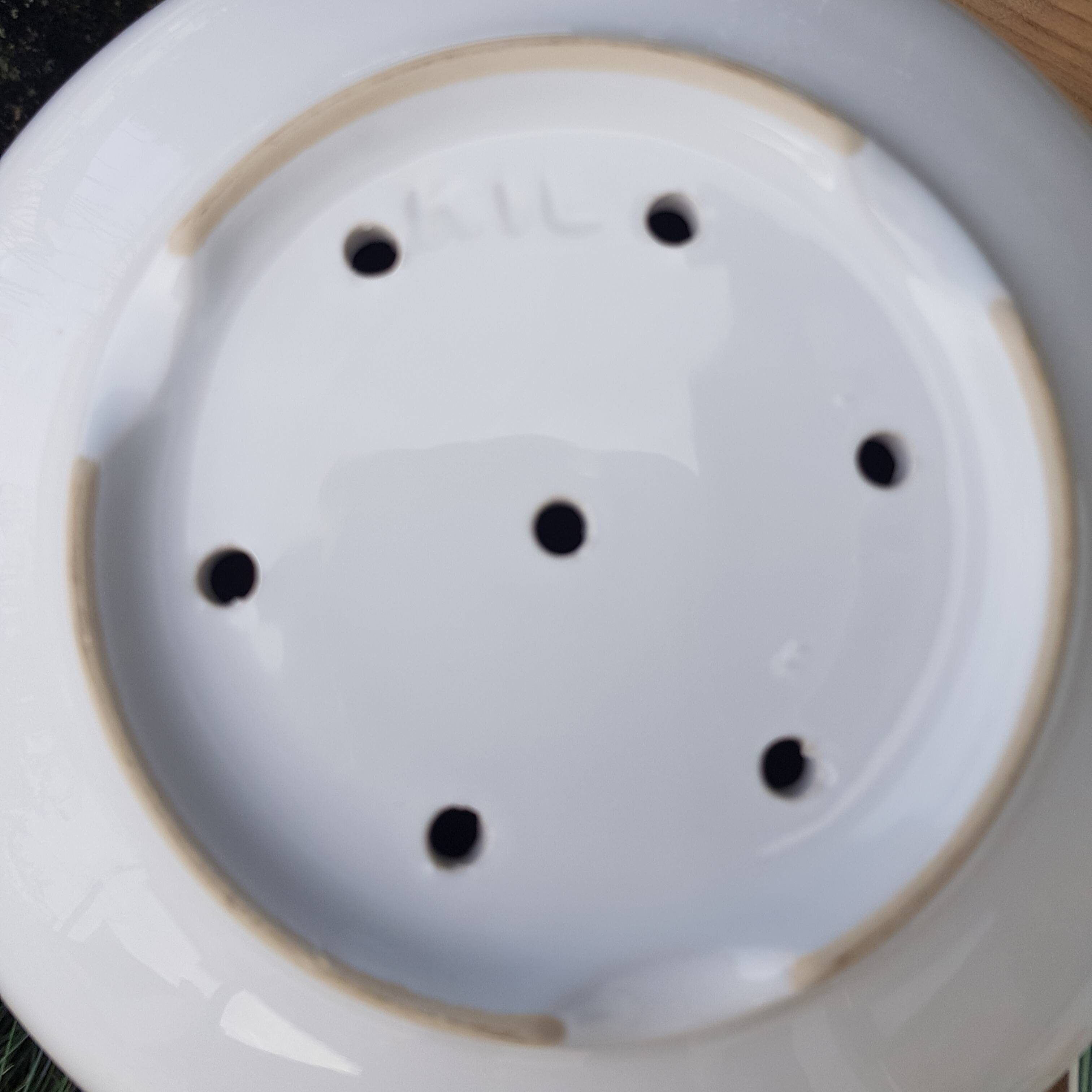 Matous fruit drainer