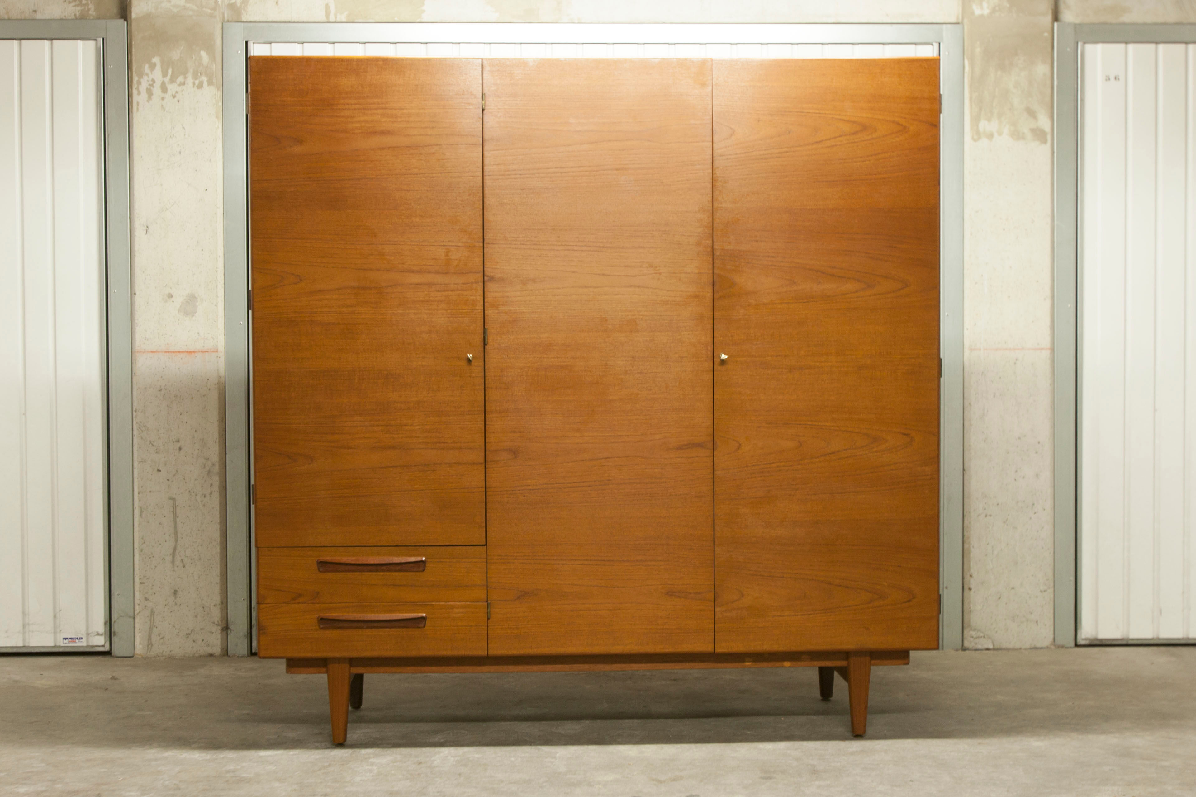 Danish Scandinavian wardrobe signed Sven Ellekaer 1960 3 doors 2 drawers with mounting plan