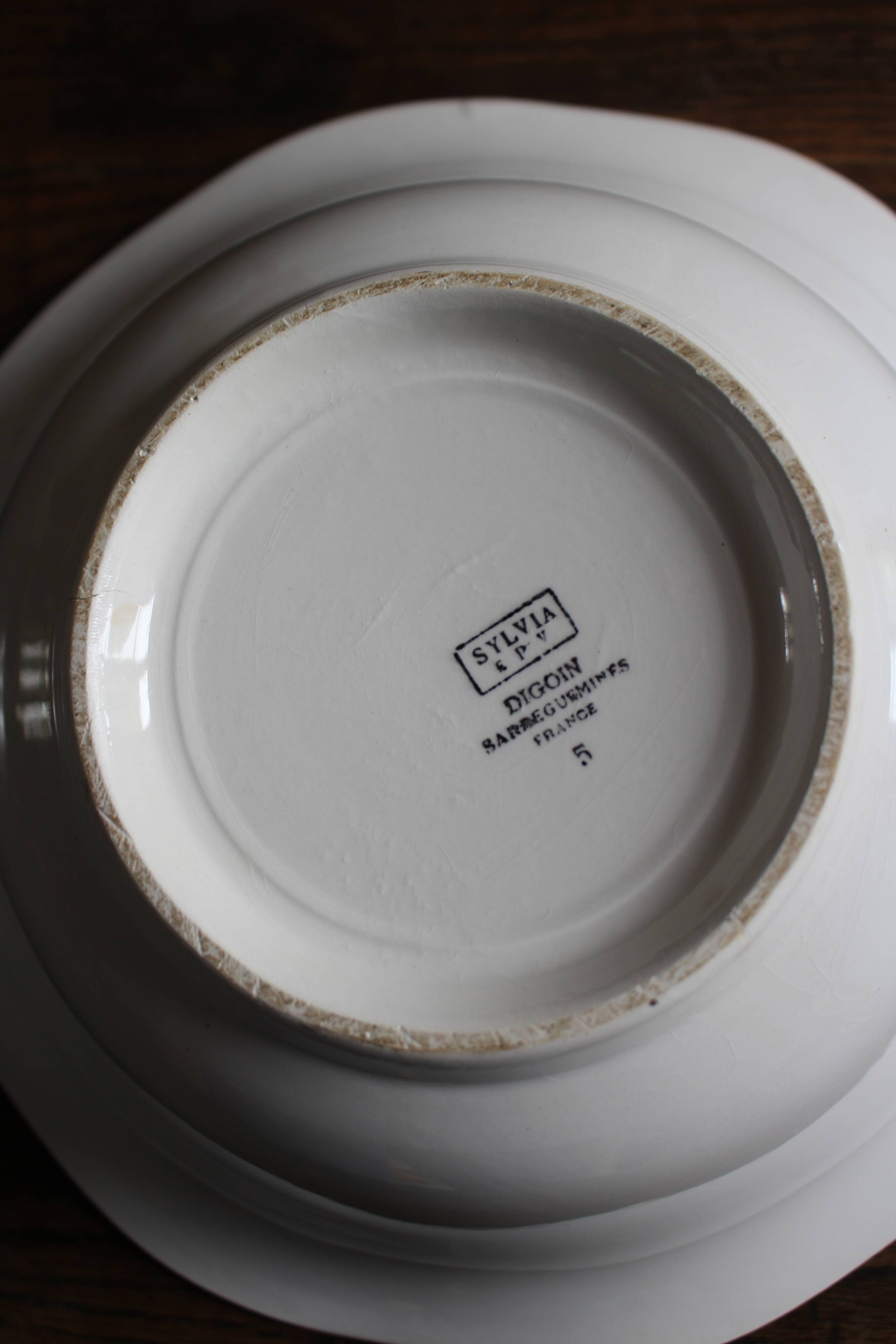 Large Sylvia Digoin Sarreguemines red flower Art Deco salad bowl