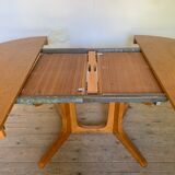 Round Scandinavian table Baumann vintage central foot star