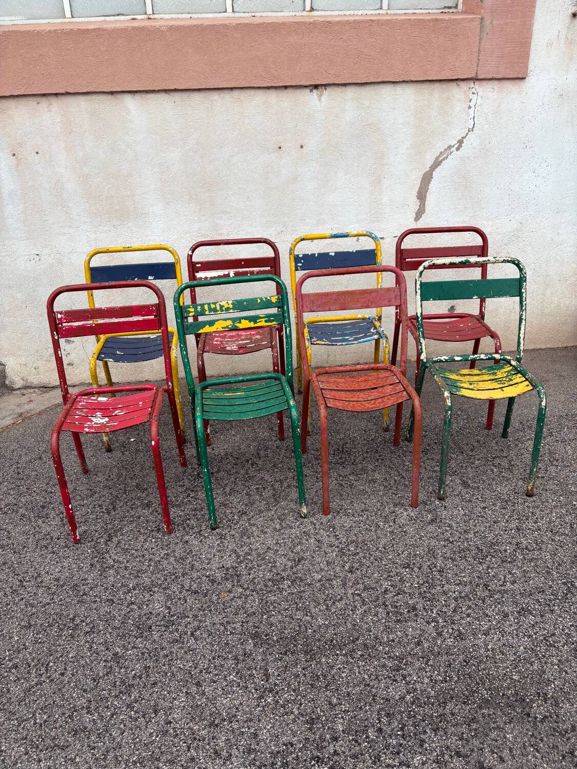 Suite de 8 chaises tolix dépareillées