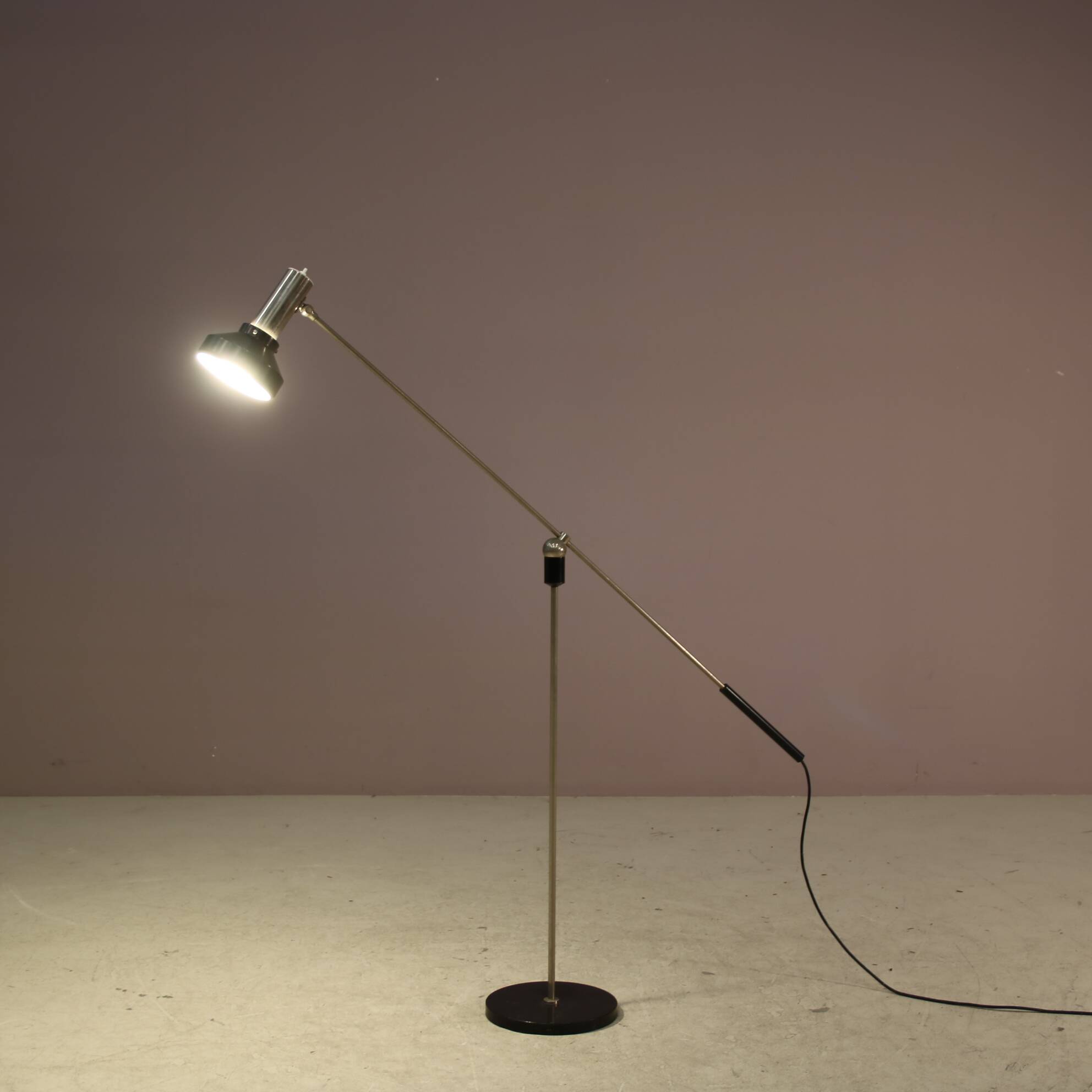1950s “Magneto” Floor lamp by H. Fillekes for Artifort, Netherlands