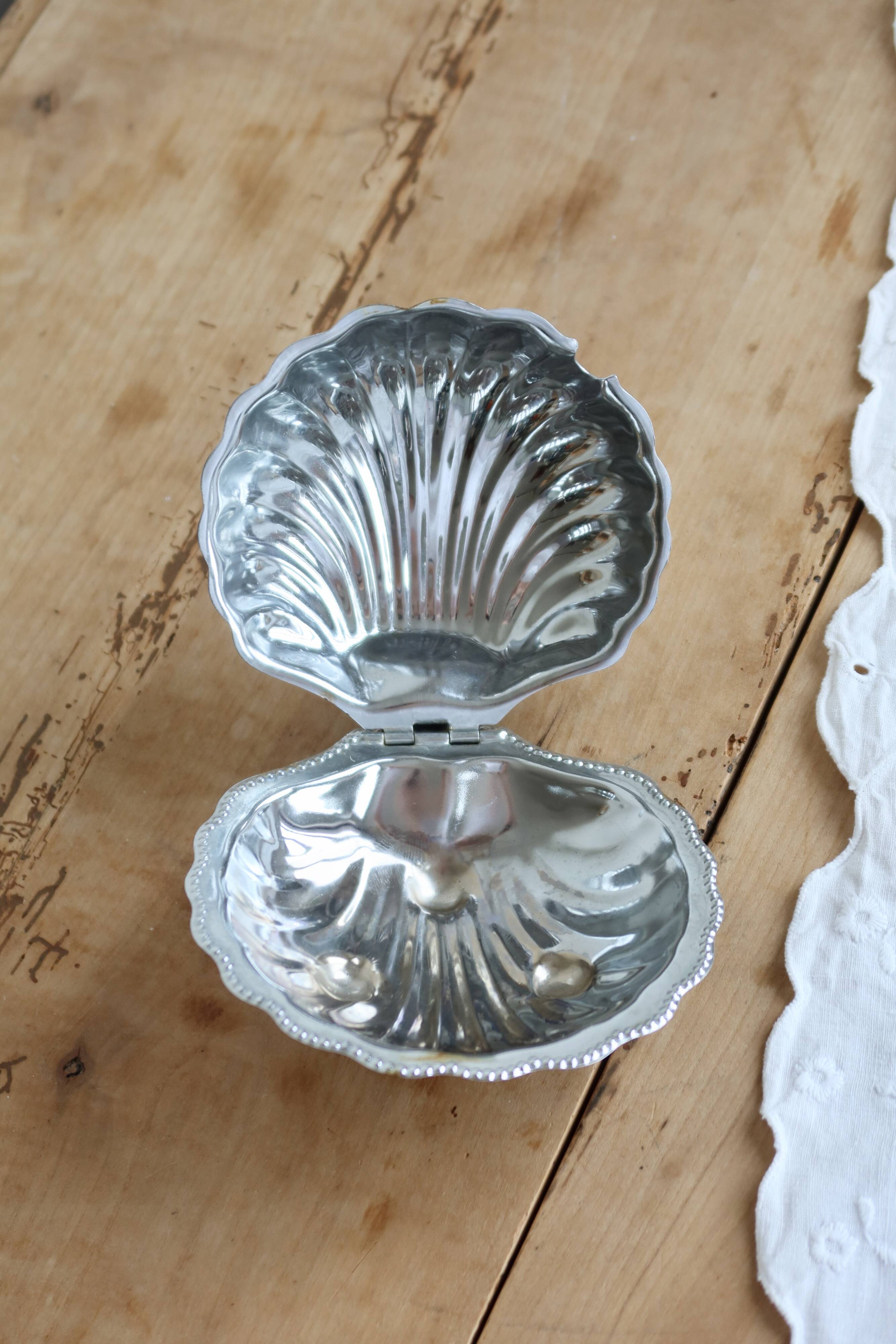 Vintage silver-plated shell butter dish