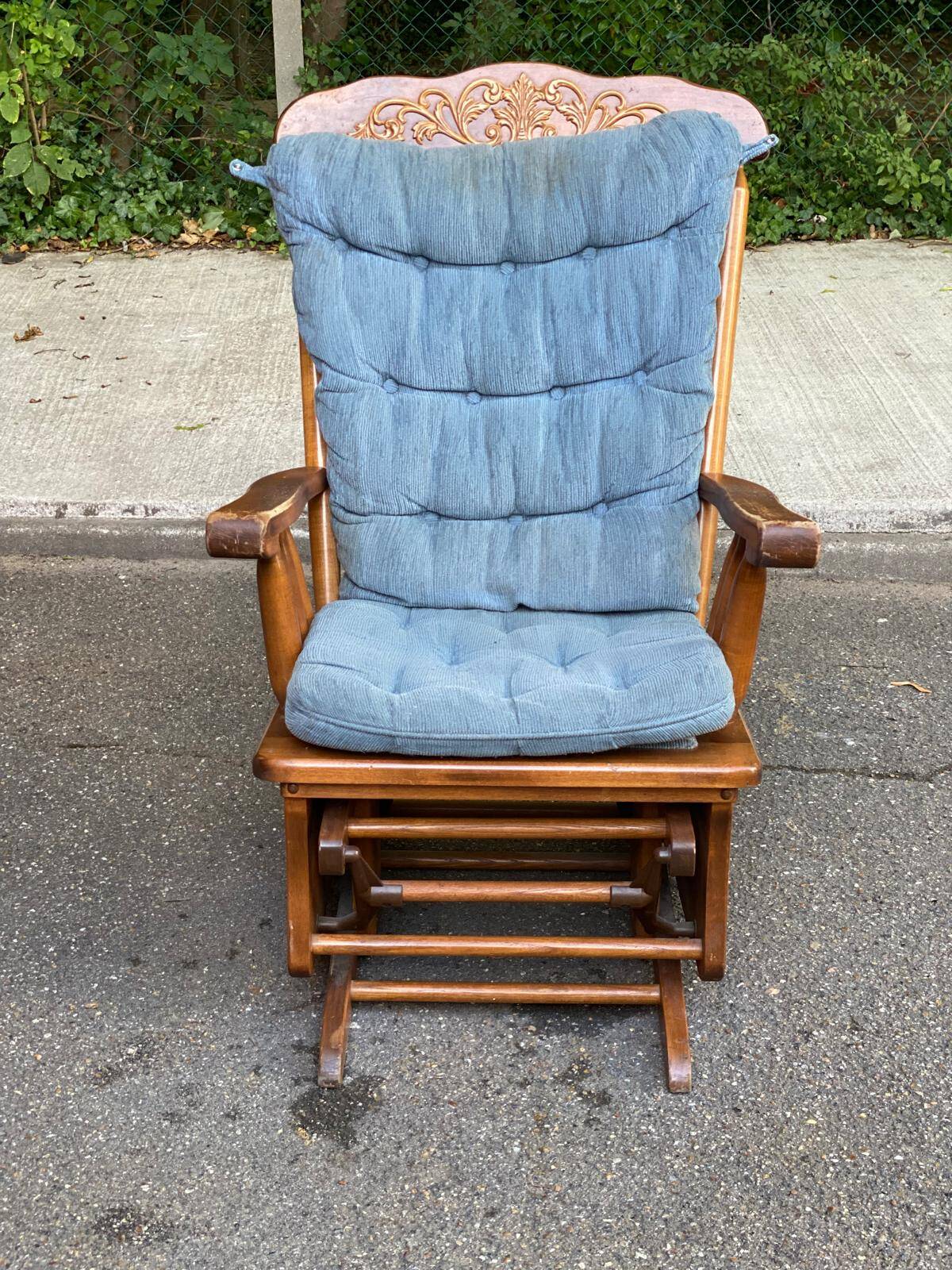 Towne Square American rocking chair