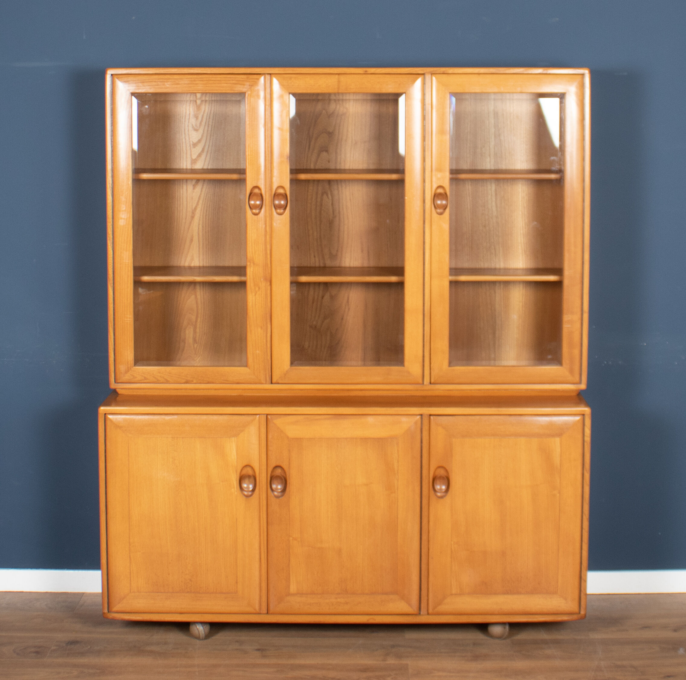 Vintage ercol elm windsor glazed display dresser sideboard model 803, 806