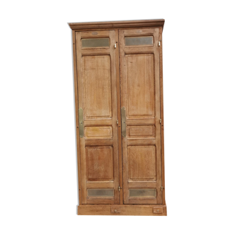Bank of France oak cloakroom 1940