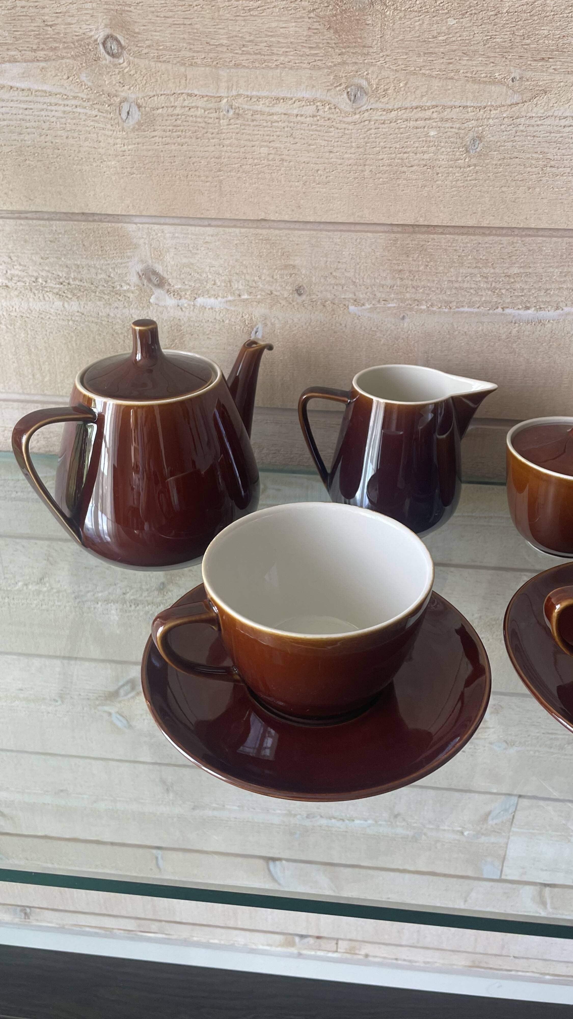 Villeroy and Boch tea service