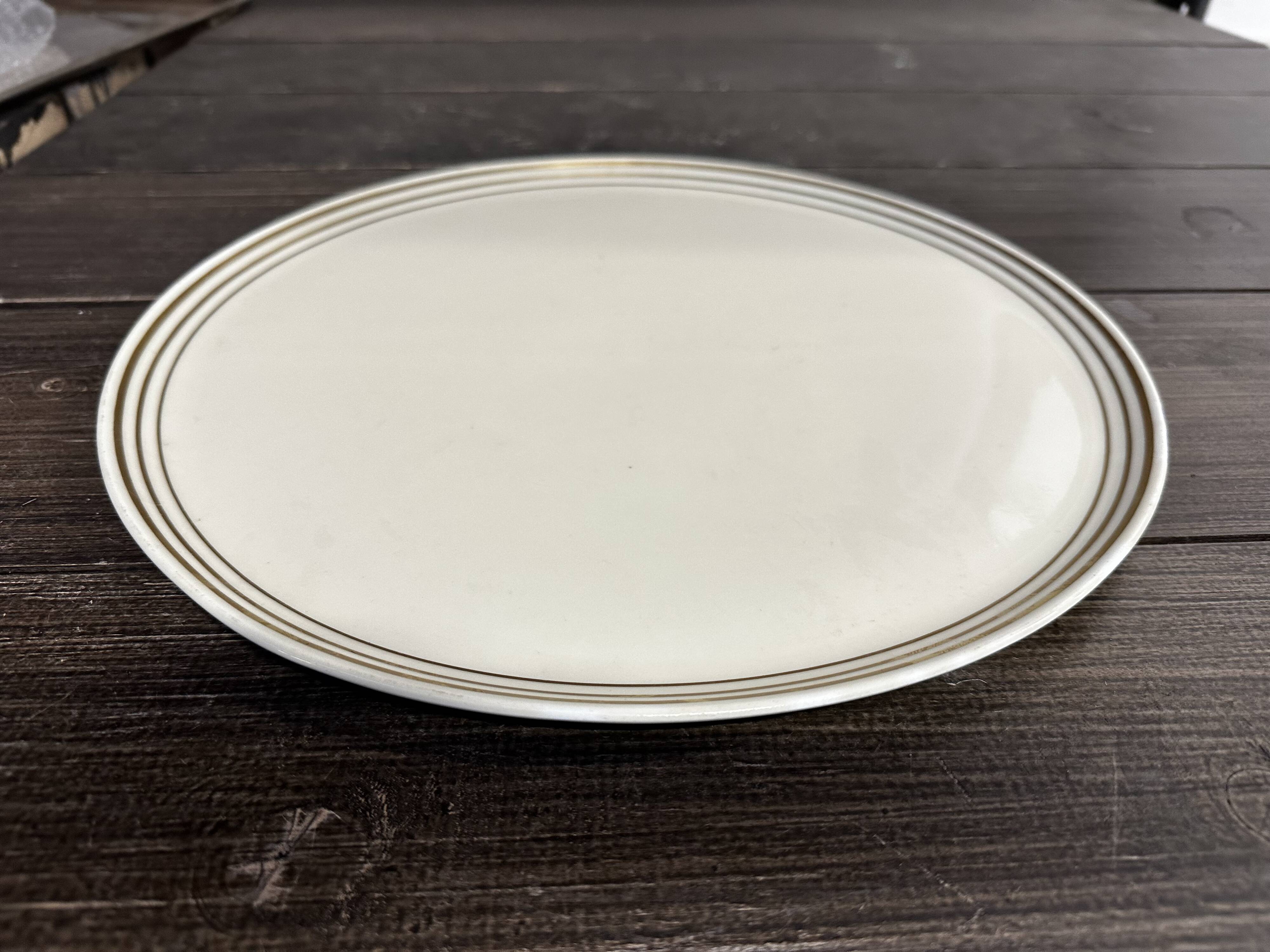 Lanternier & Co Limoges - Art-Deco Round Dish with Gold Trim, Diameter 33 cm