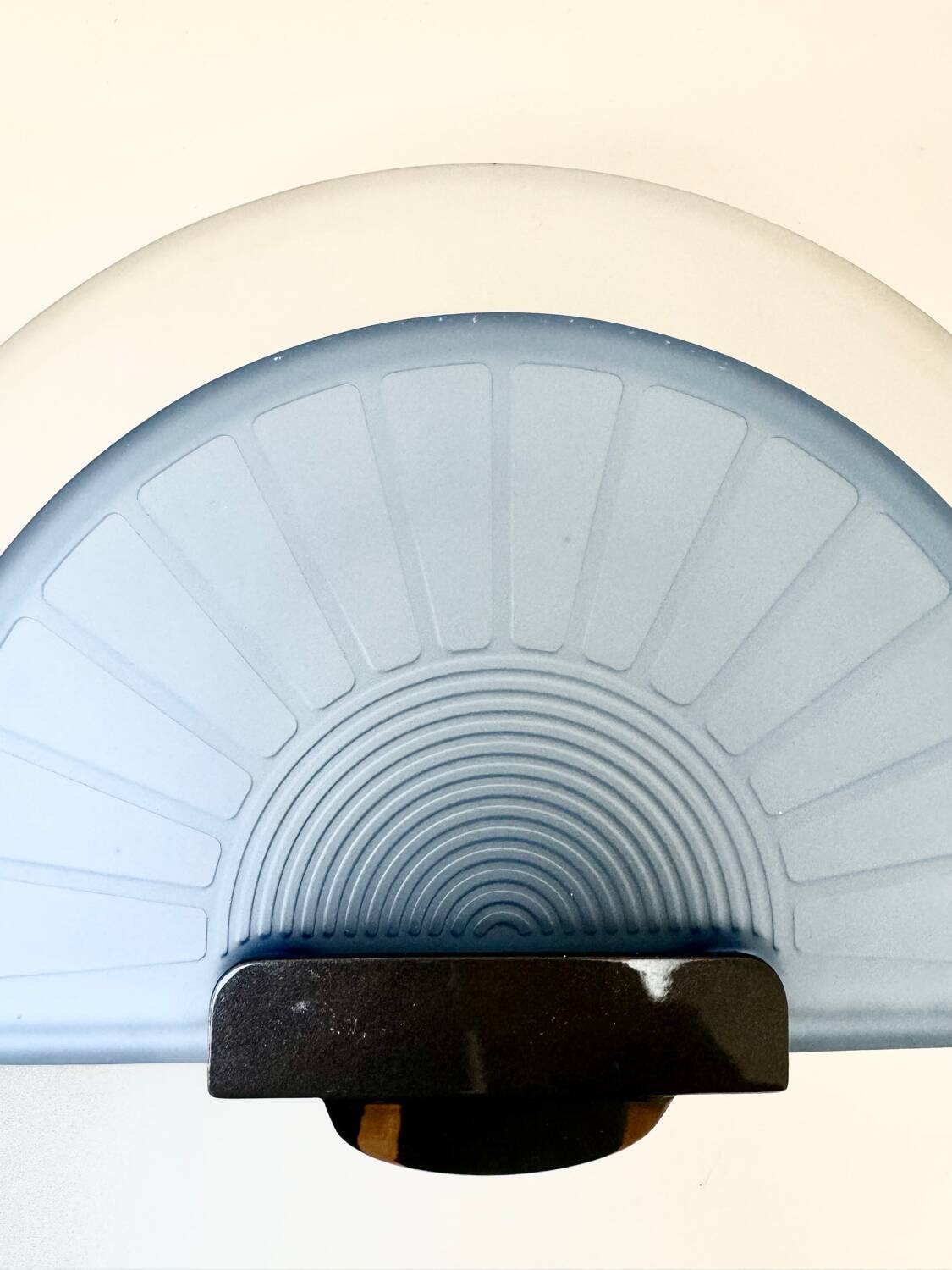 Pair of “diva” wall lights by Ezio Didone for Arteluce