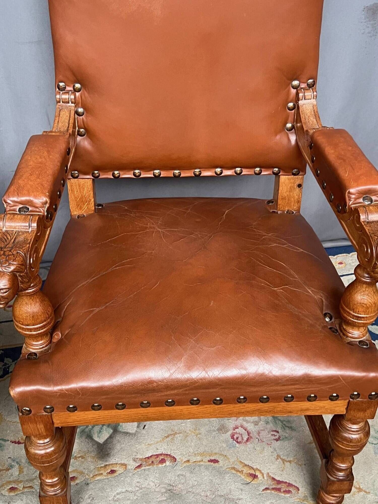 Pair of Renaissance armchairs. Carved solid oak. Holland. Late 19th century.