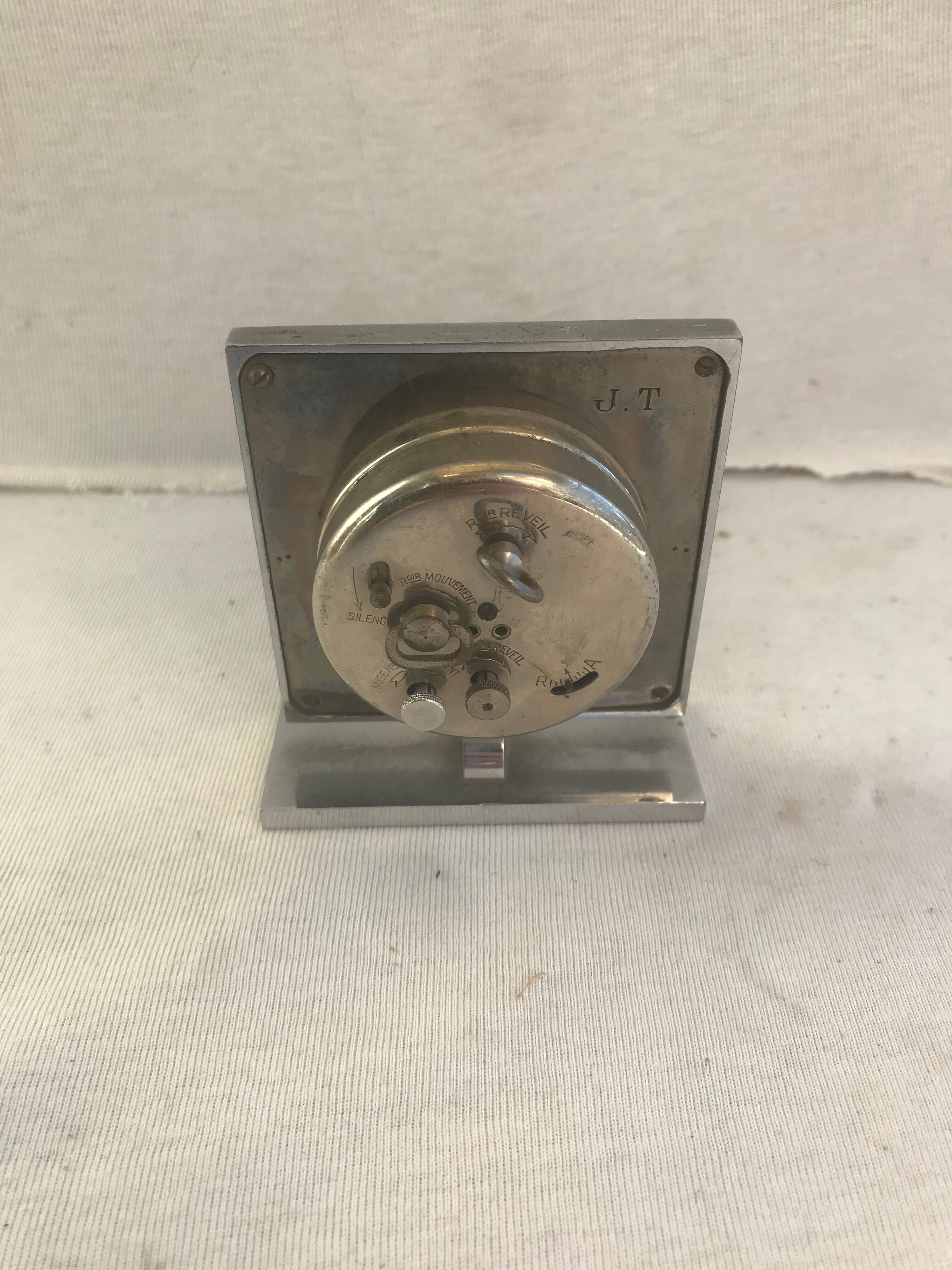 Former reveil square metal chrome vintage decoration