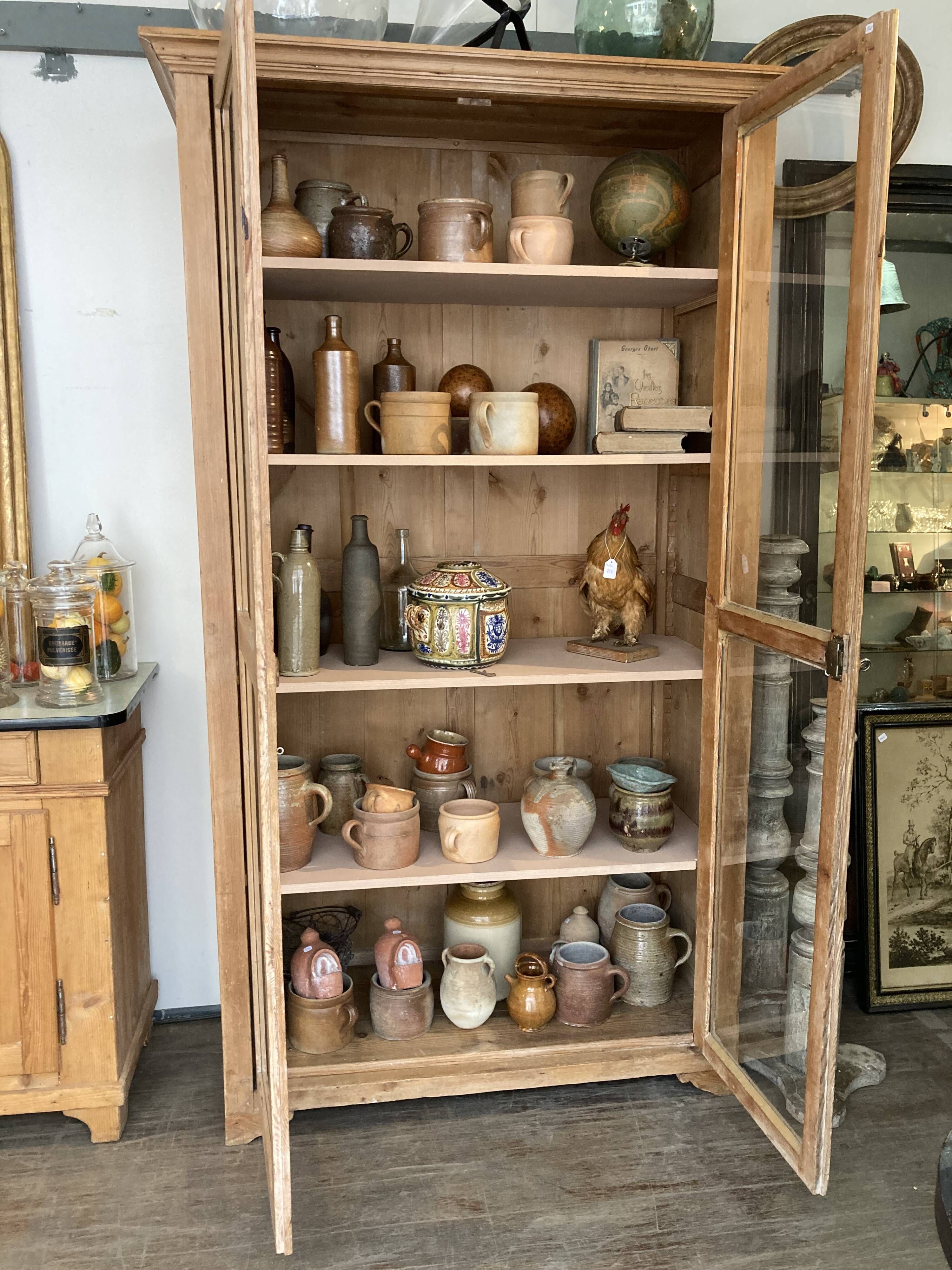 Glass cabinet