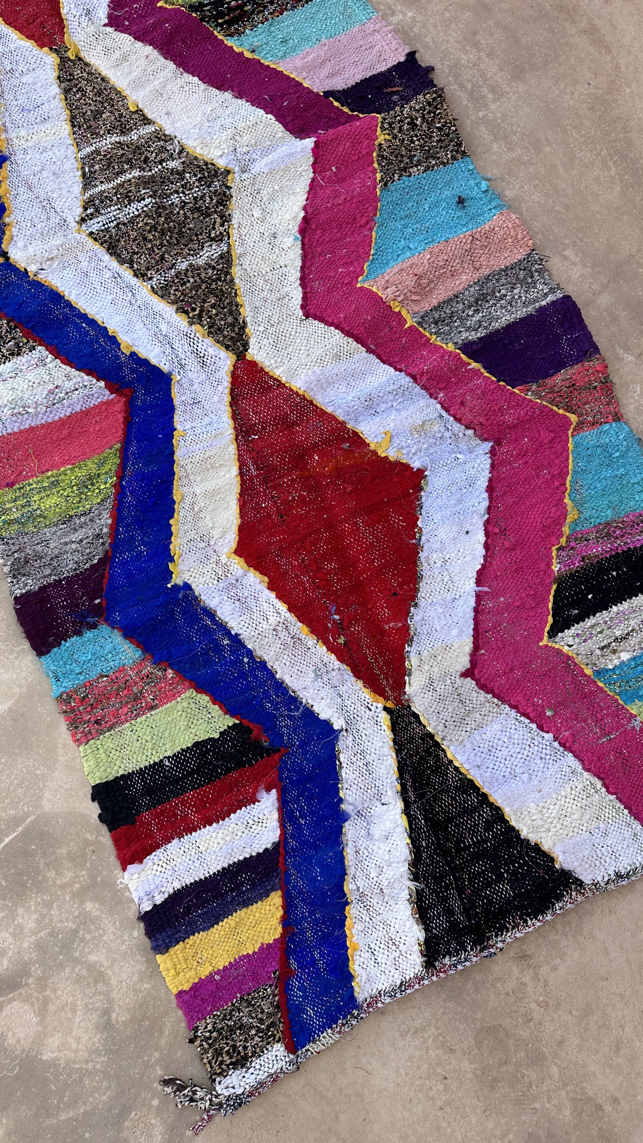 Colorful Moroccan rug - 140 x 269 cm