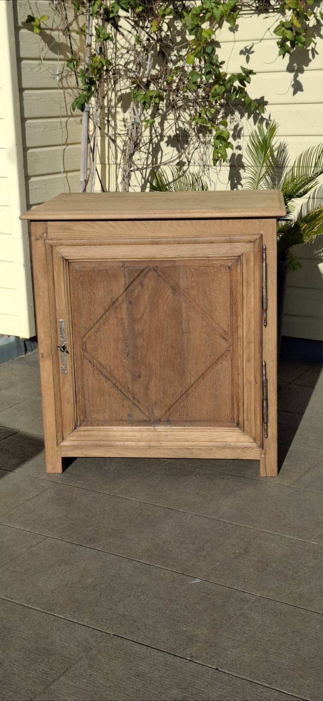 Renovated oak jam maker