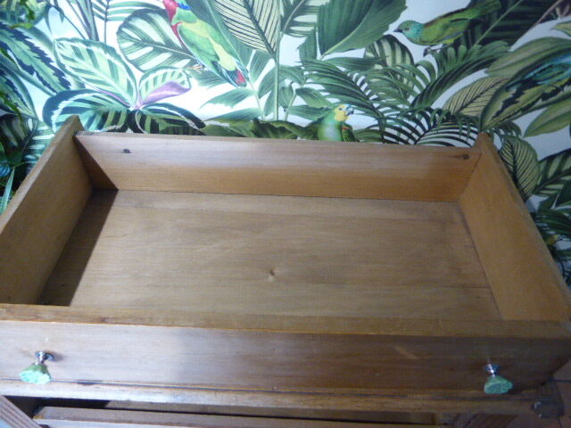 Old English dresser, light wood, 4 drawers