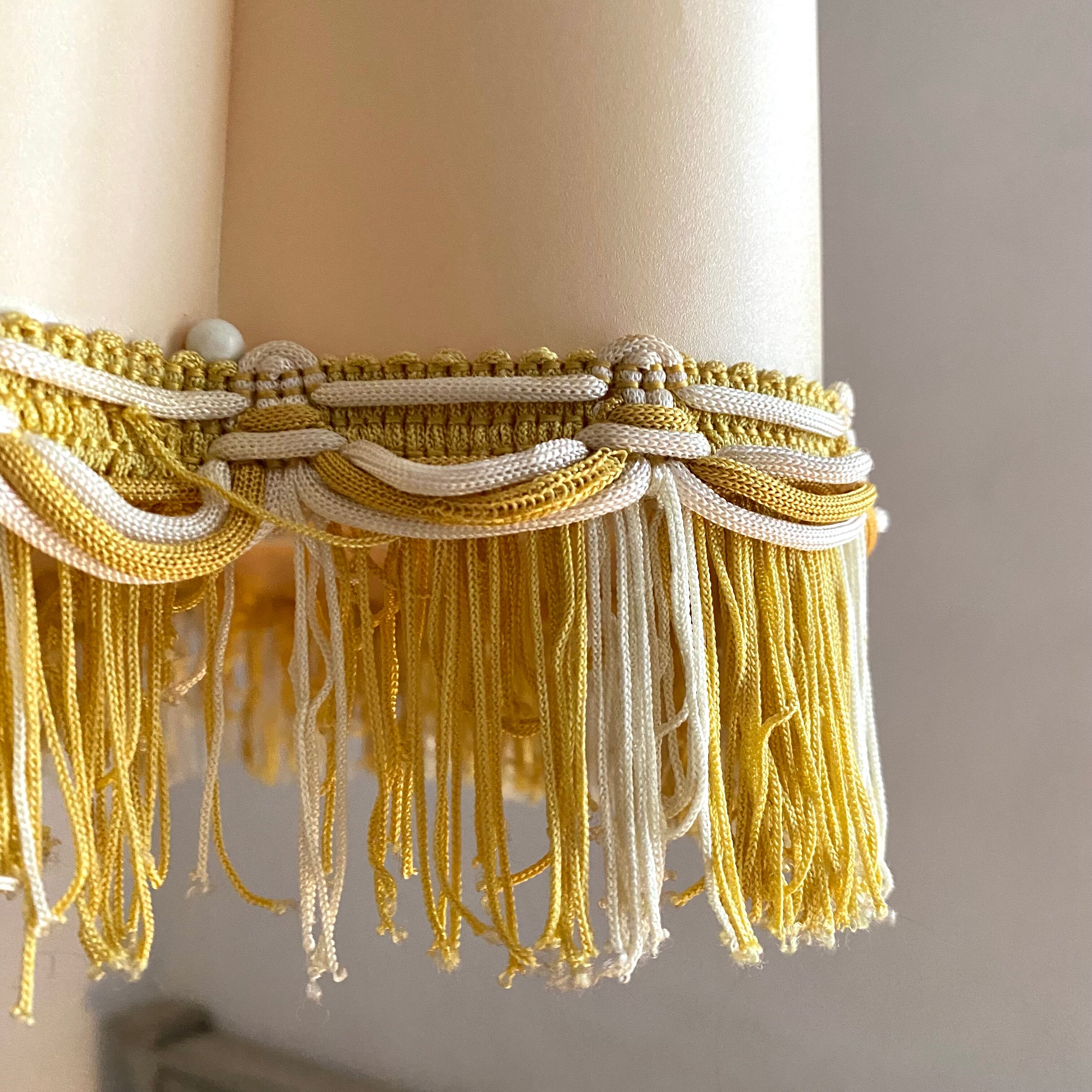 Vintage suspension lampshade with fringes