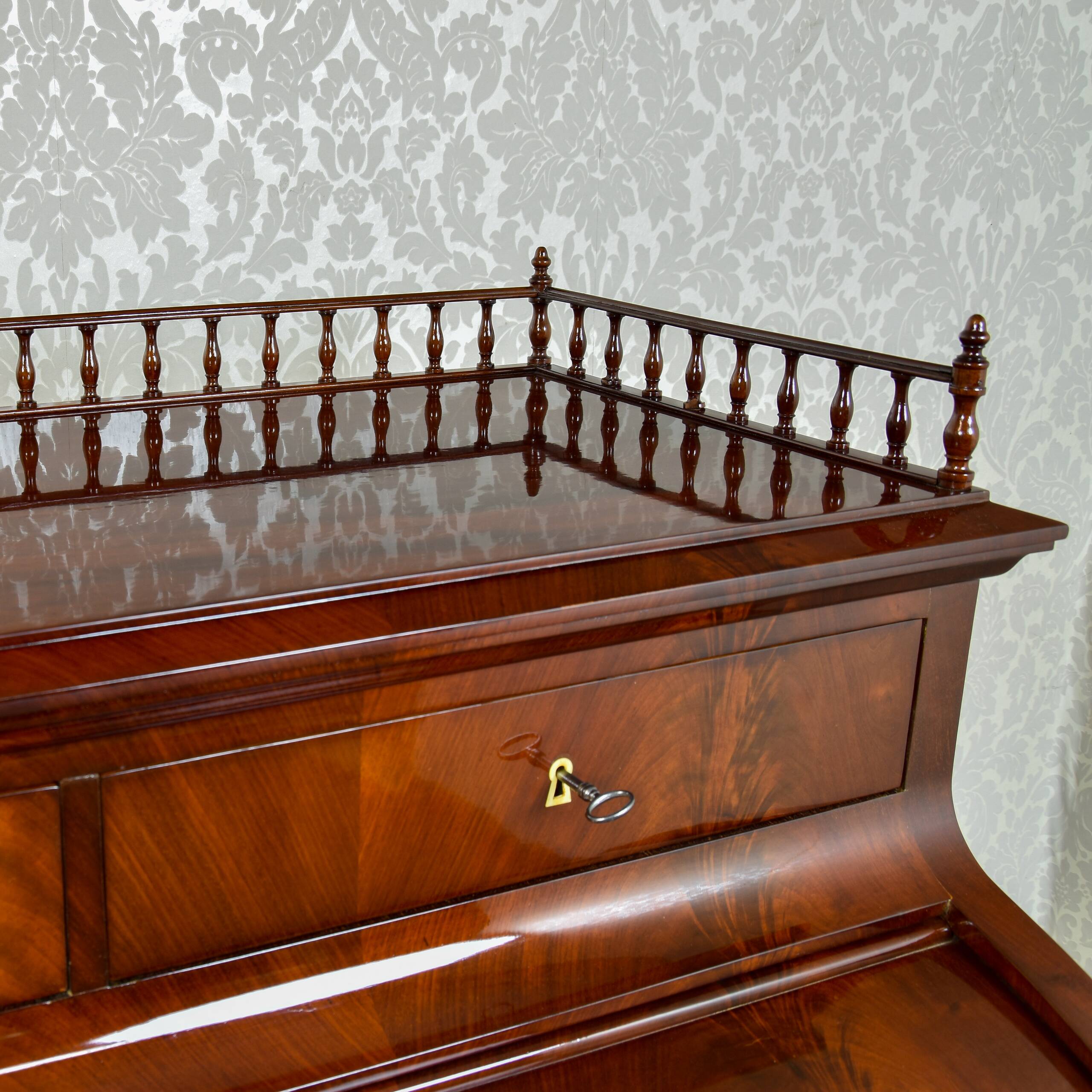 Large cylinder desk Louis-Philippe in mahogany and maple - 1840-1860