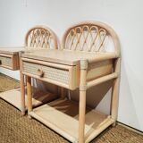 Ensemble lits et tables de nuits en rotin rose