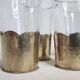 Ensemble de 5 verres à thé marocains anciens en verre et maillechort martelé