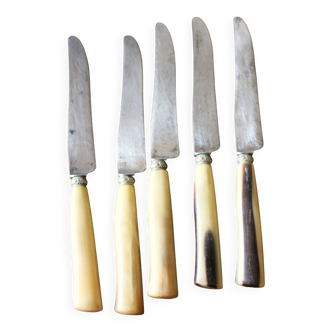 A set of 5 Duvert Frères cheese knives