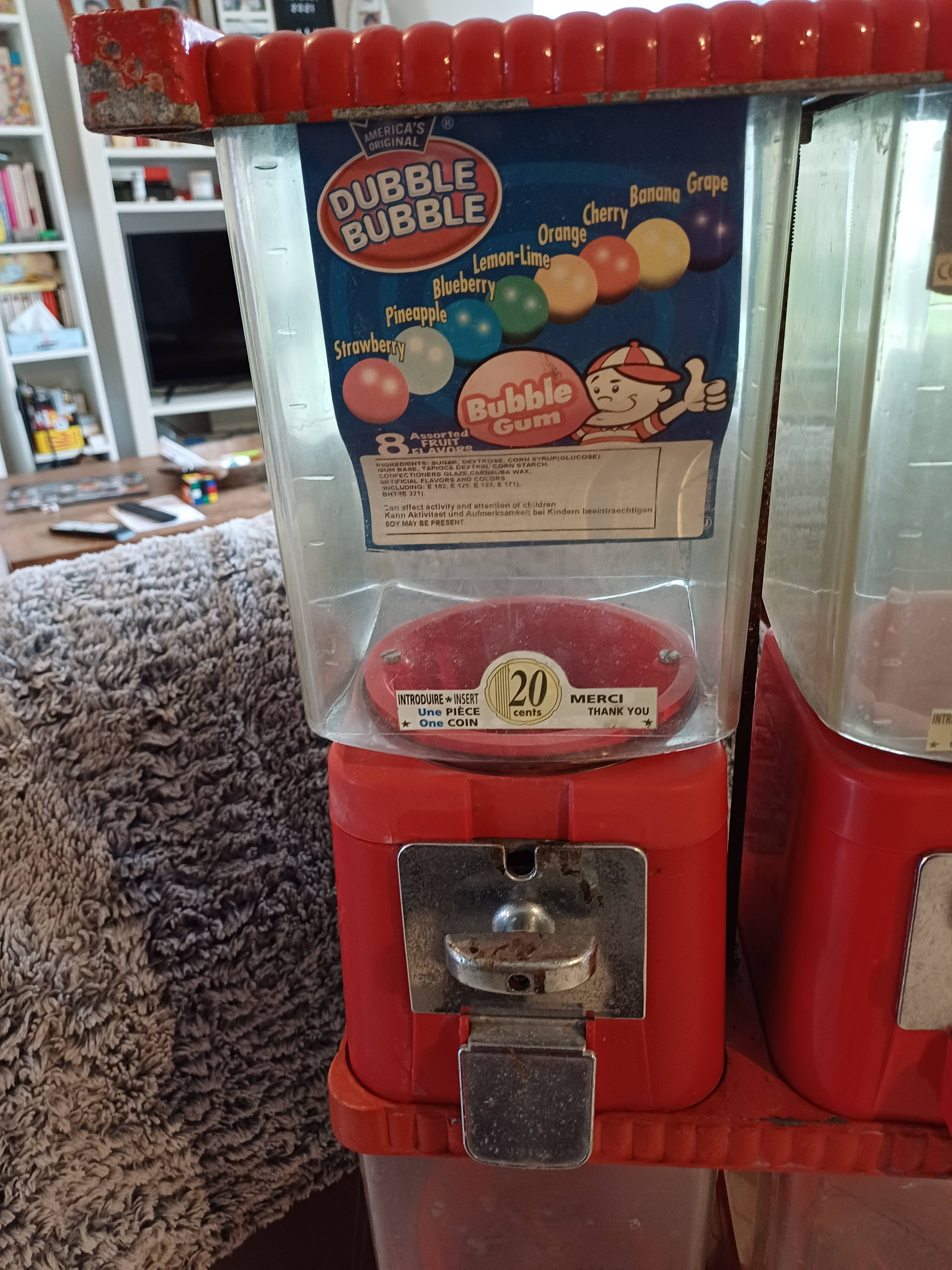 Brabo candy dispenser