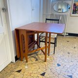 Scandinavian table with flaps