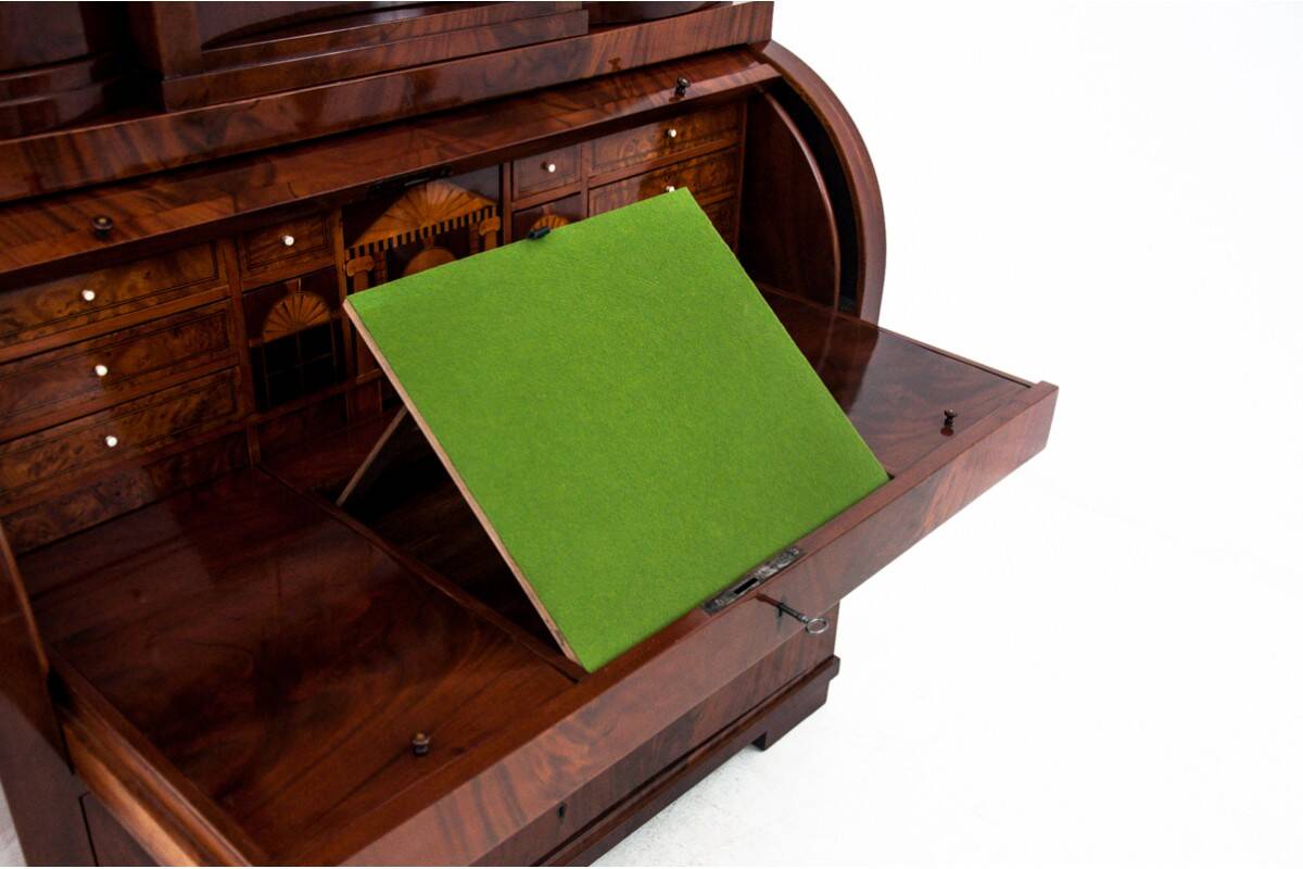 Biedermeier secretary, Northern Europe, mid 19th century.