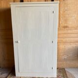Knitted cabinet
