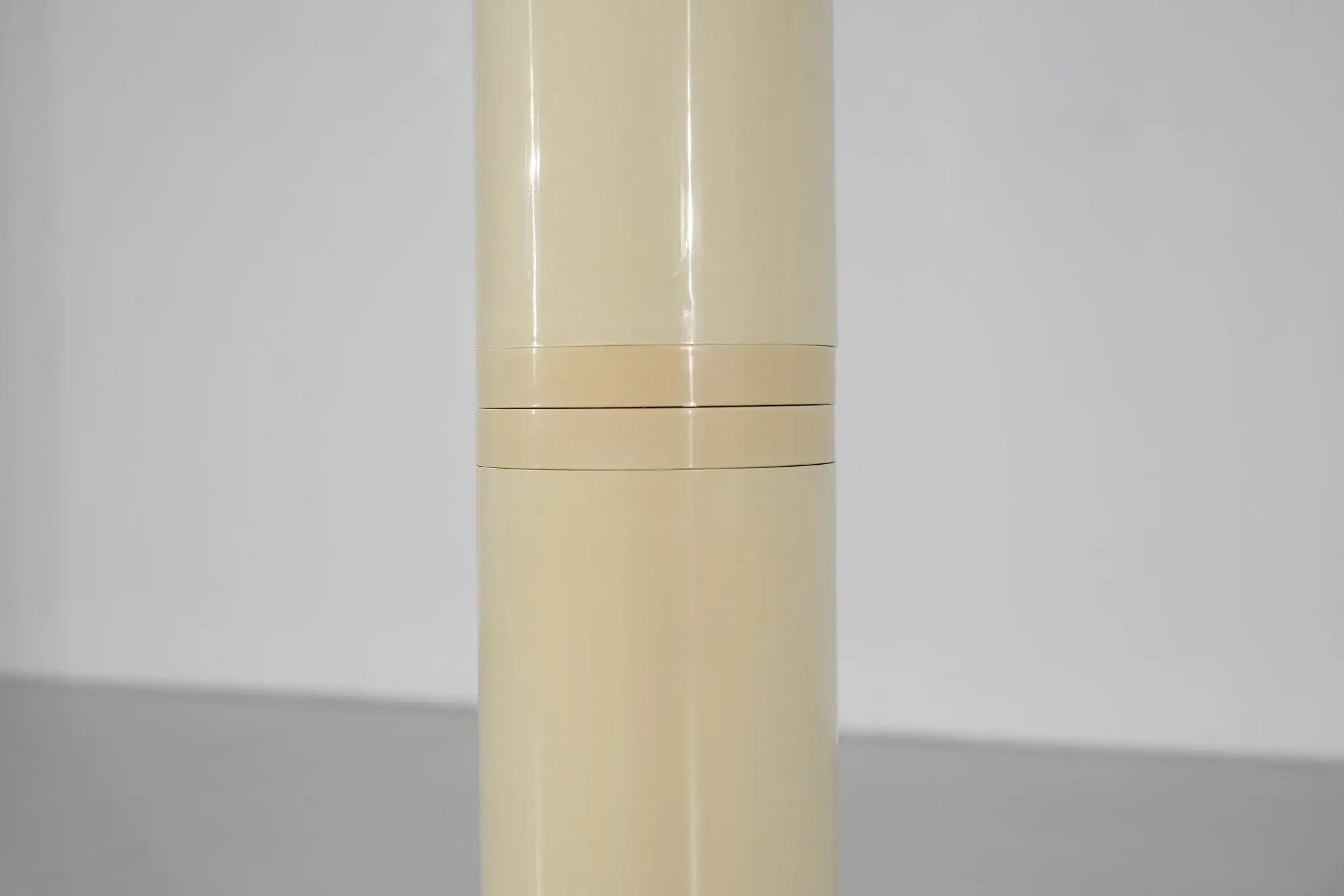 Coat rack "Planta" designed by Giancarlo Piretti for Anonima Castelli.
