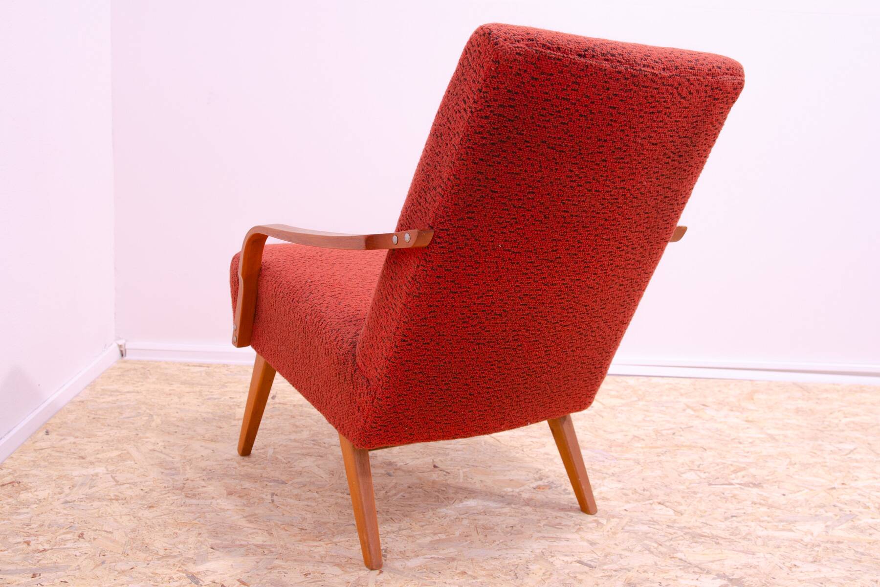 Paire de fauteuils vintage de Jaroslav Šmídek pour Cesky nabytek, 1960