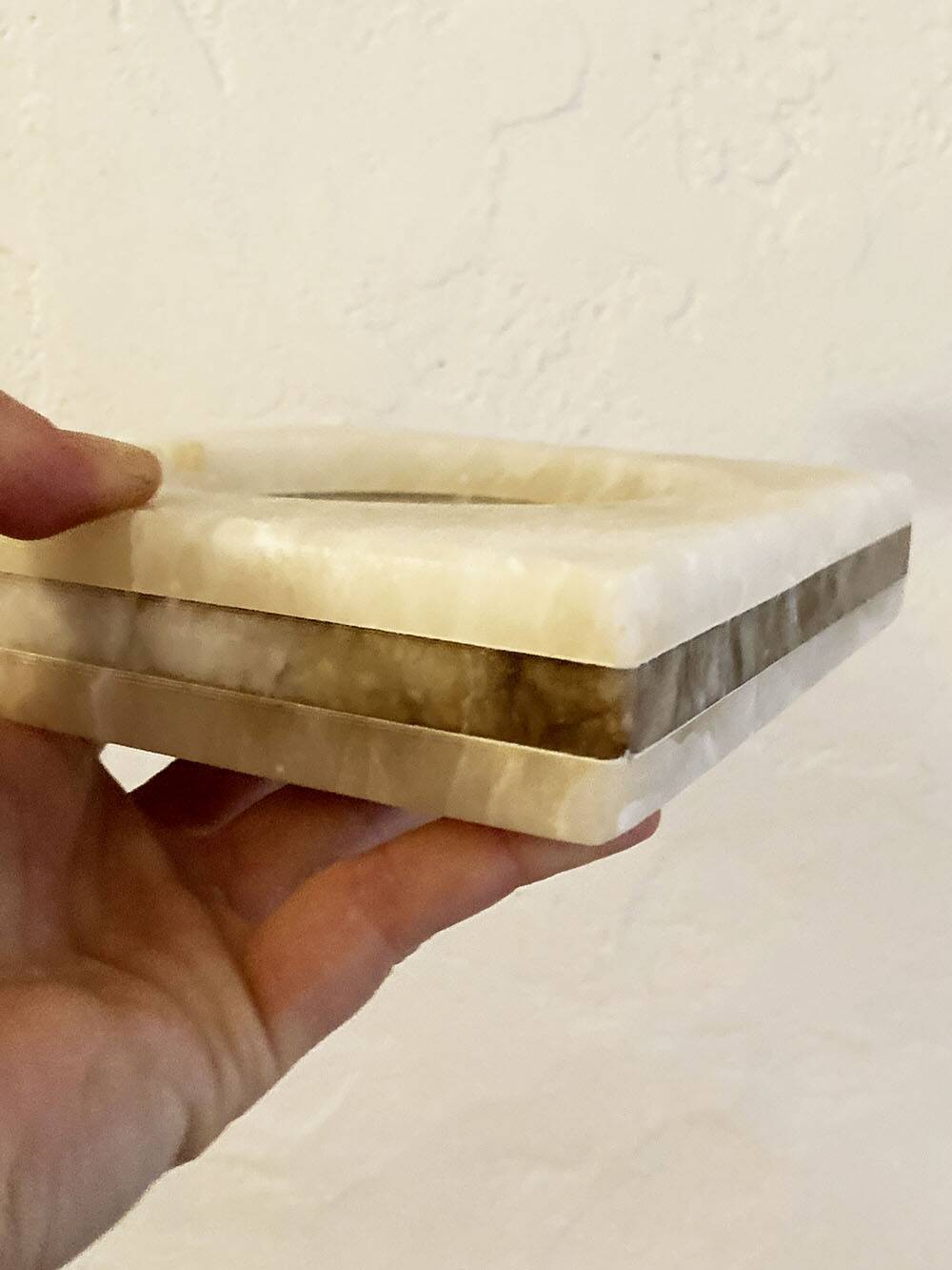 Cendrier en albâtre