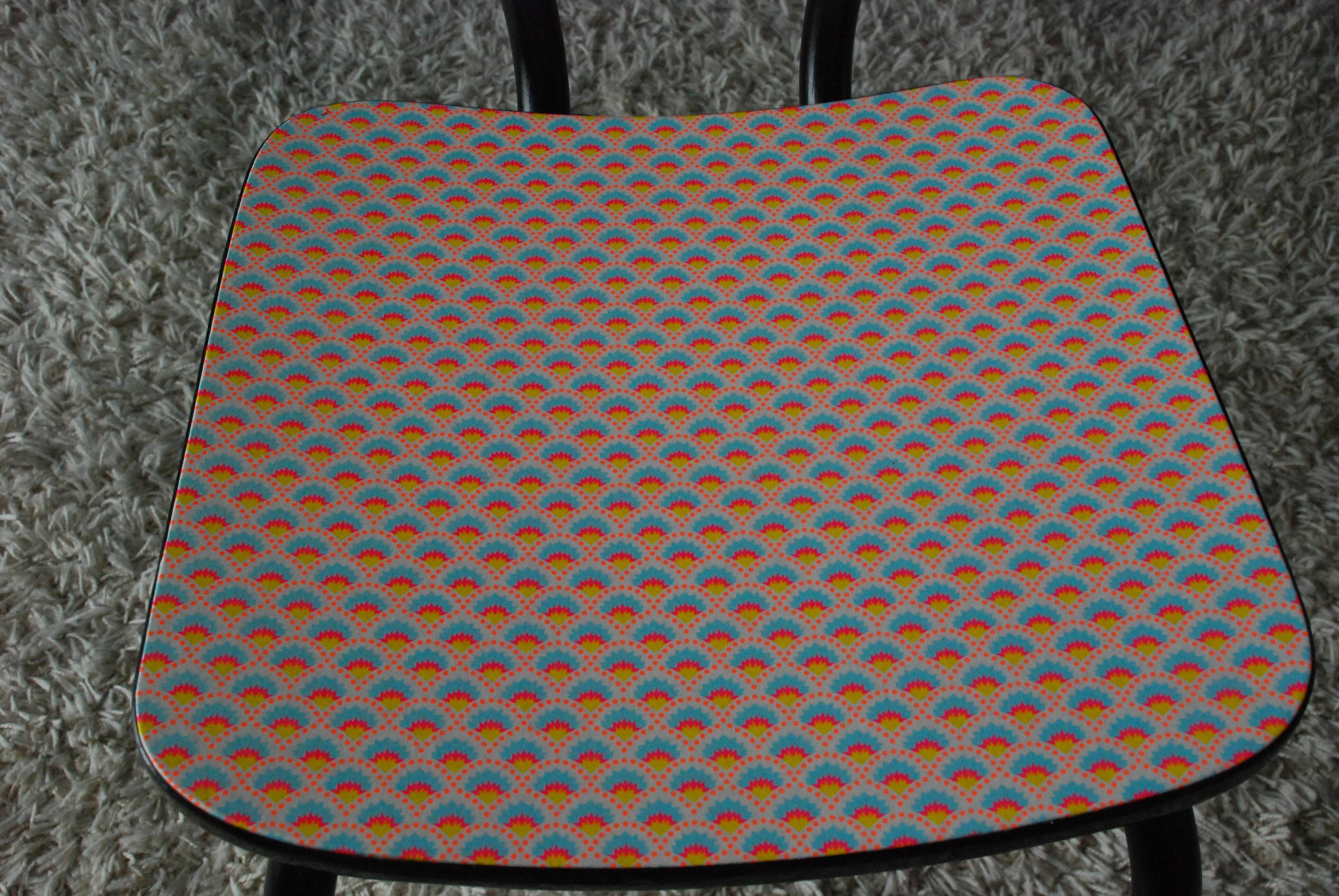 Chaise formica revisitée