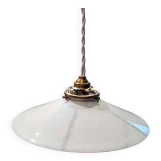 Suspension en opaline blanche, 1930