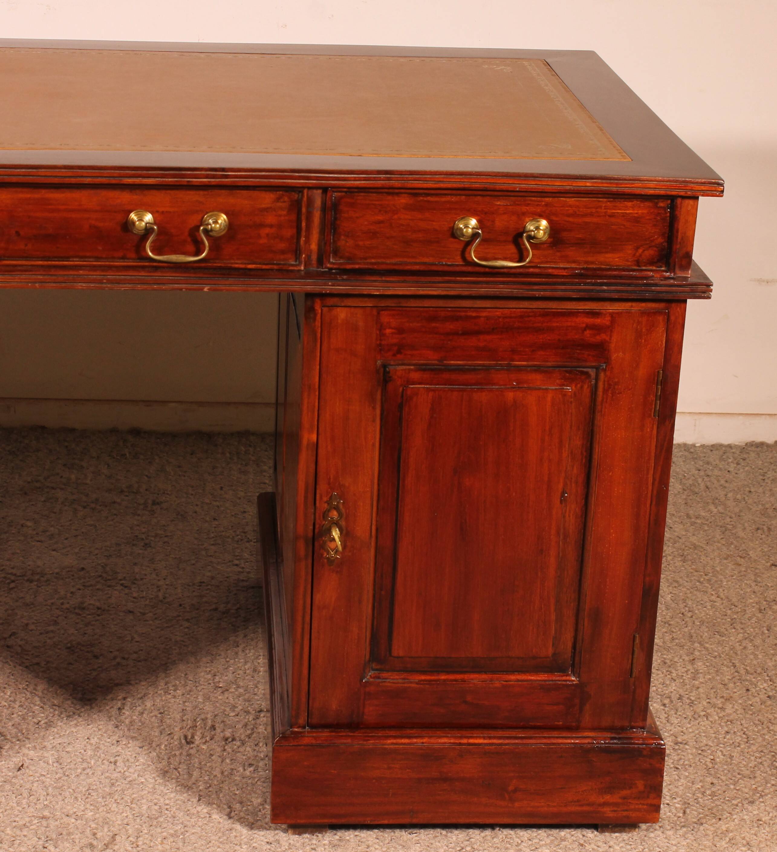 English mahogany pedestal desk