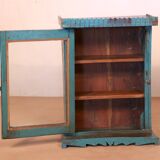 Vitrine murale art déco en teck birman patine bleue d'origine