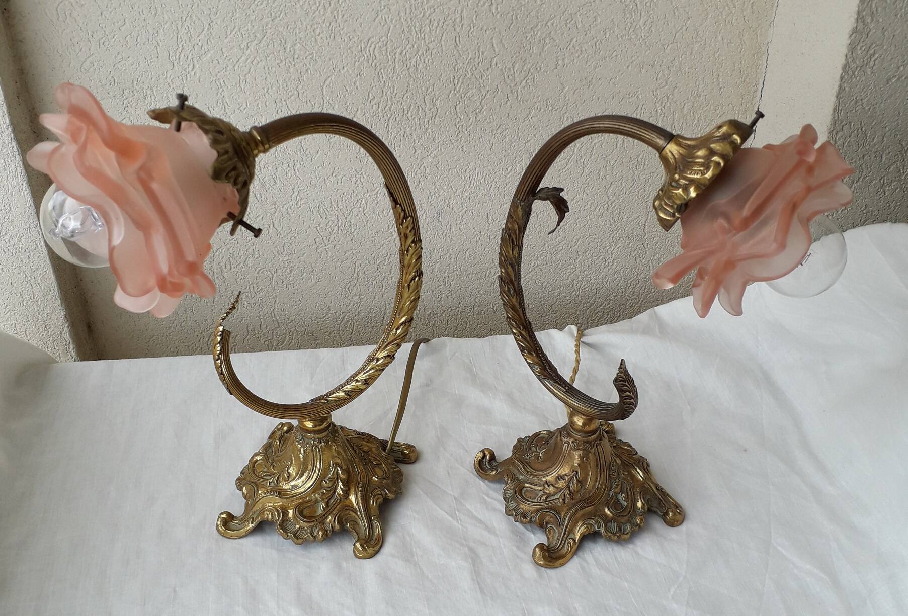 2 lampes en bronze et verre