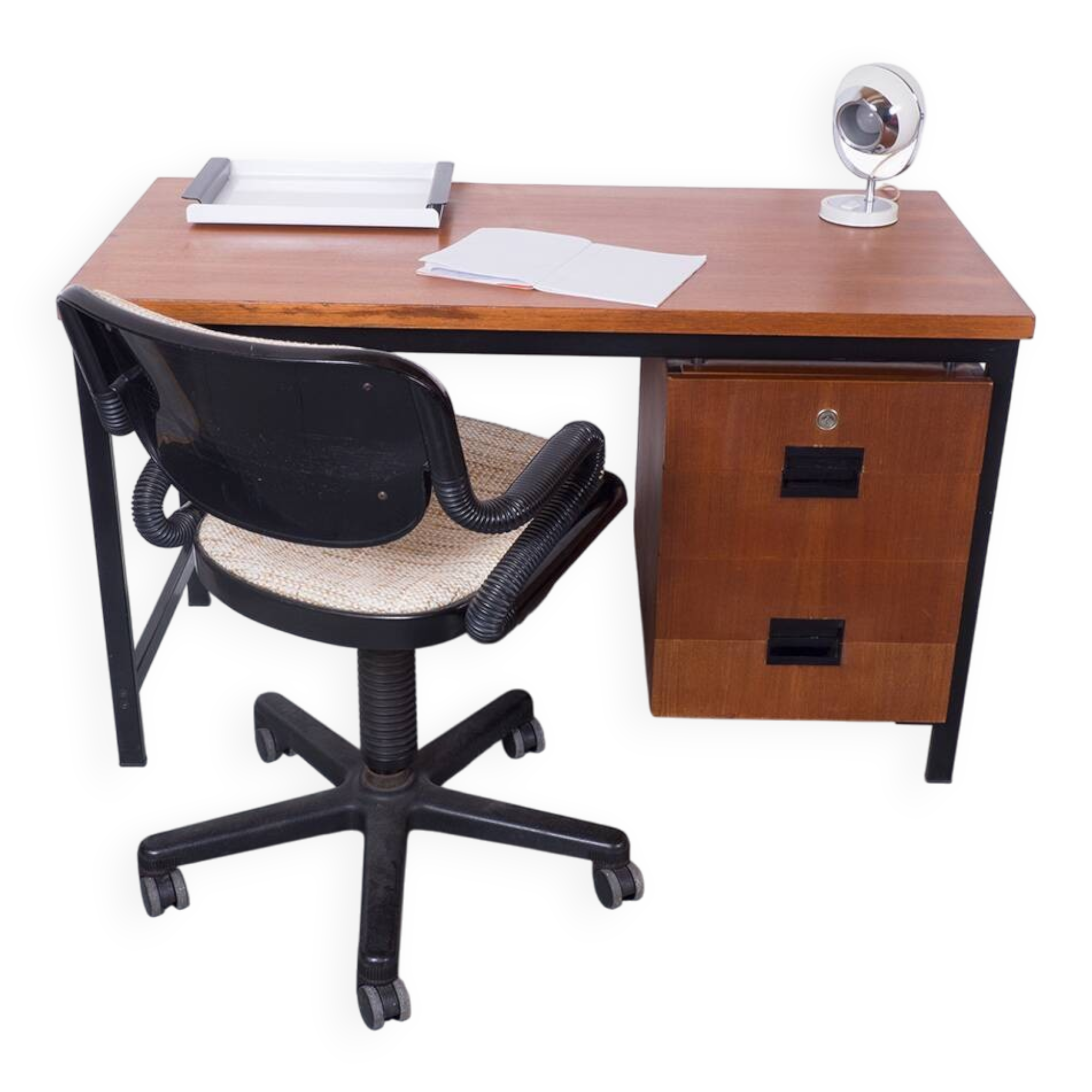Desk EU02 Japanse serie – Pastoe – Cees Braakman