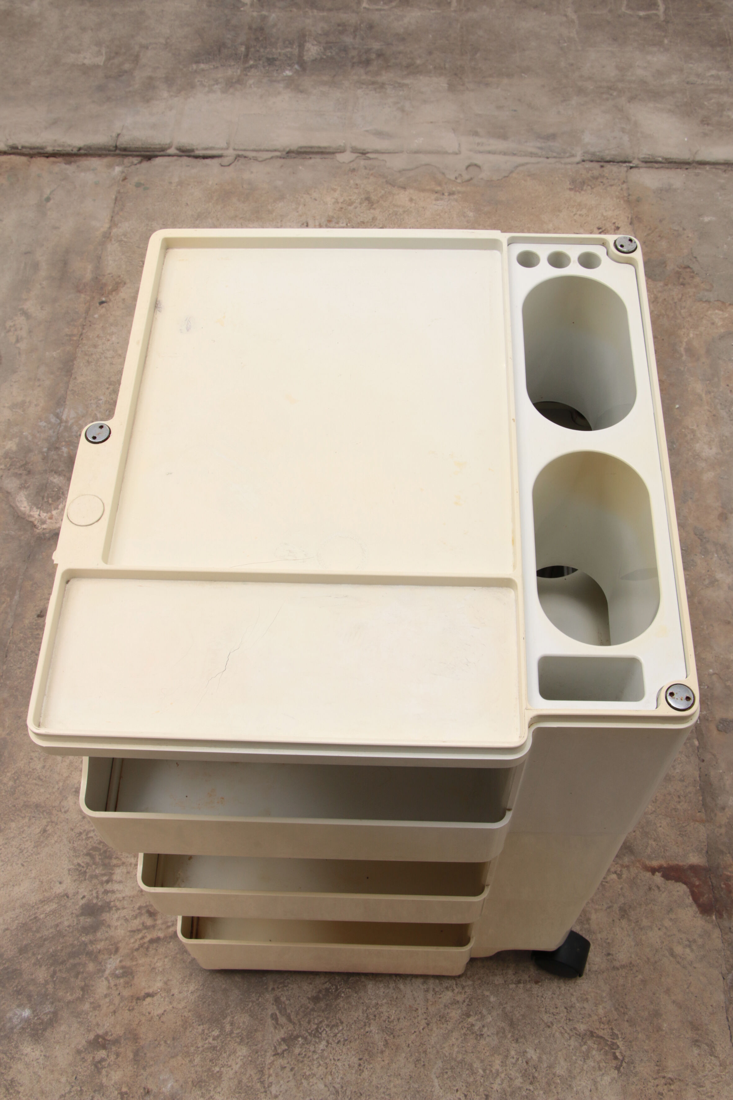 Space Age white Joe Colombo 'Boby' storage trolley, 1970s