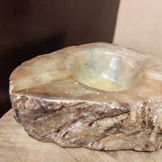 Ashtray in alabaster, brutalist style, Italy 1960.
