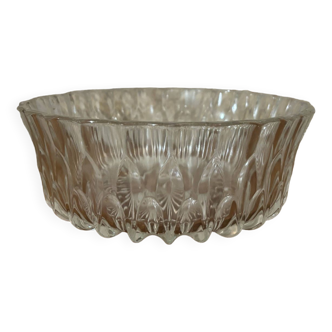 Glass salad bowl