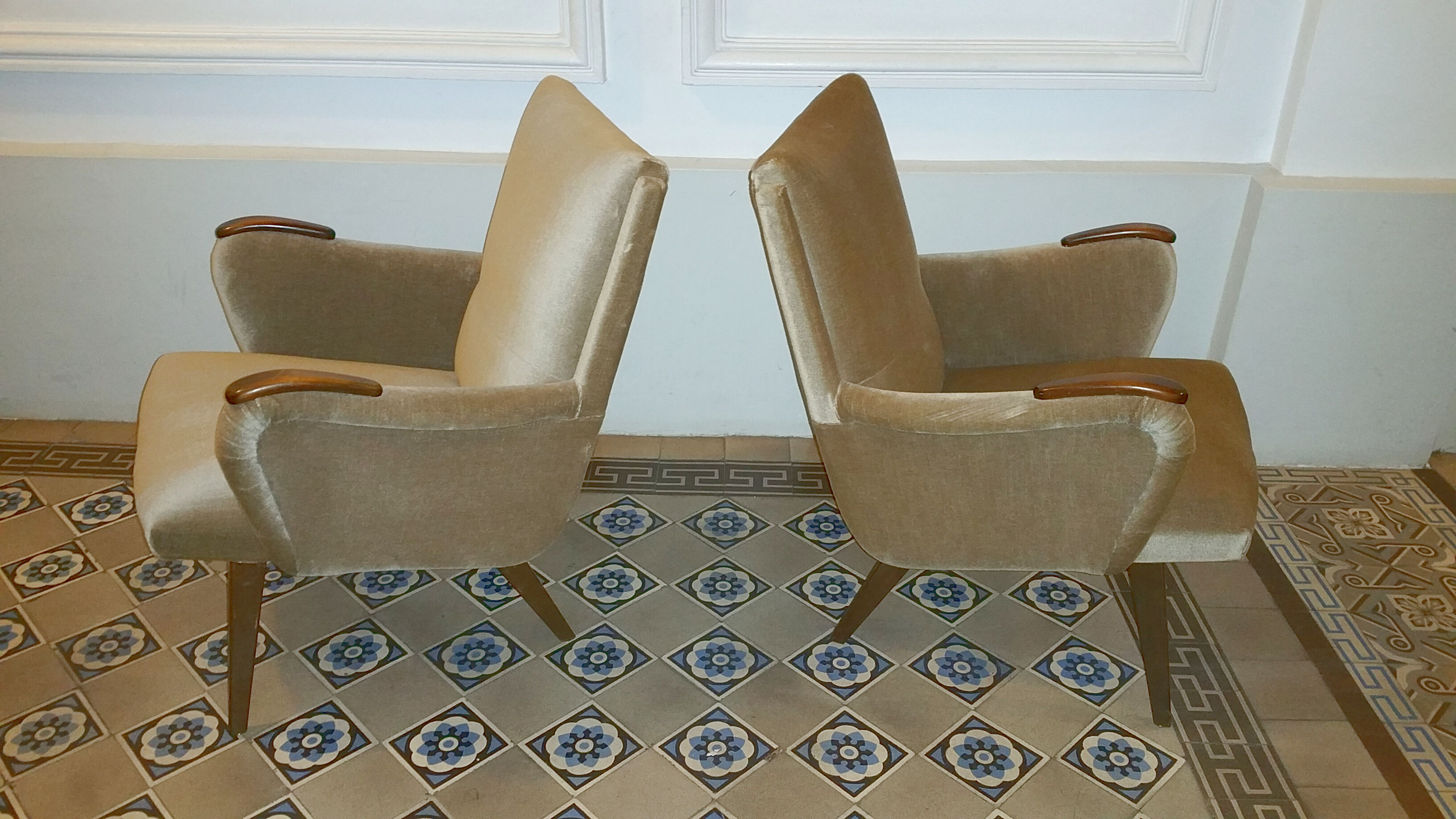 Pairs of armcchairs Danish 50/60s Arno Votteler knoll