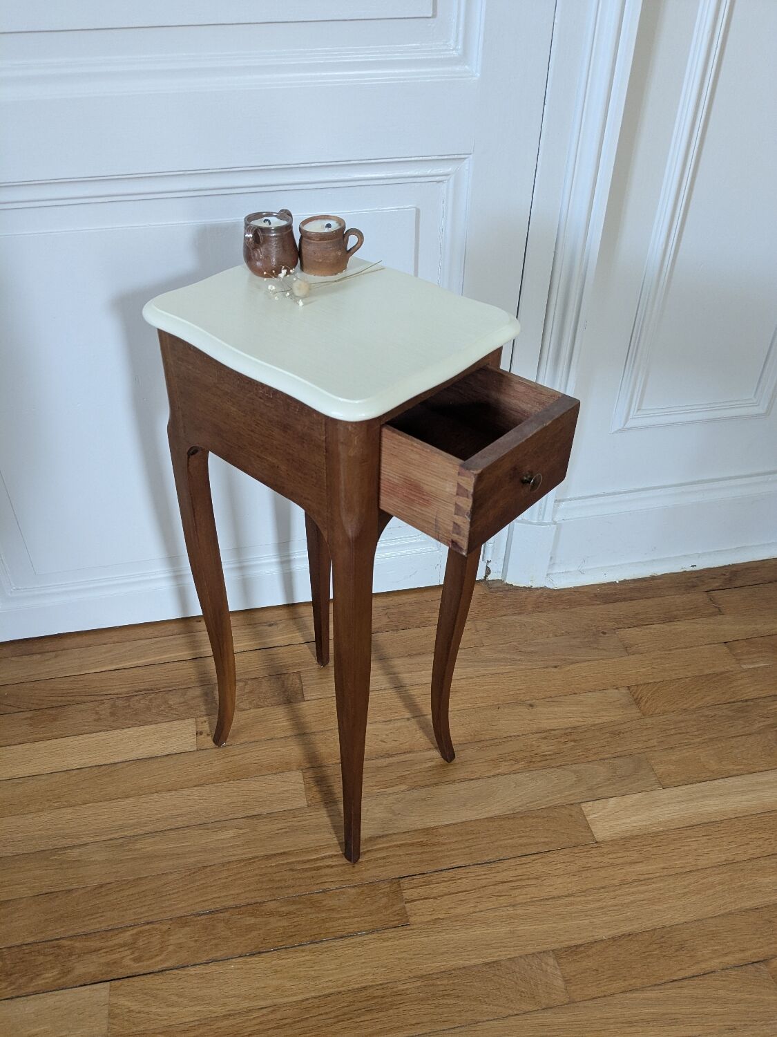 Small smoking cabinet