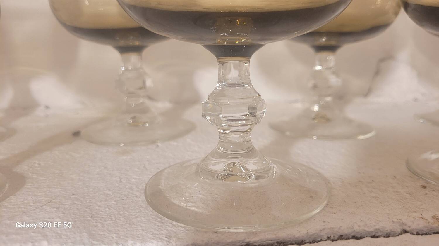 12 80's champagne glasses