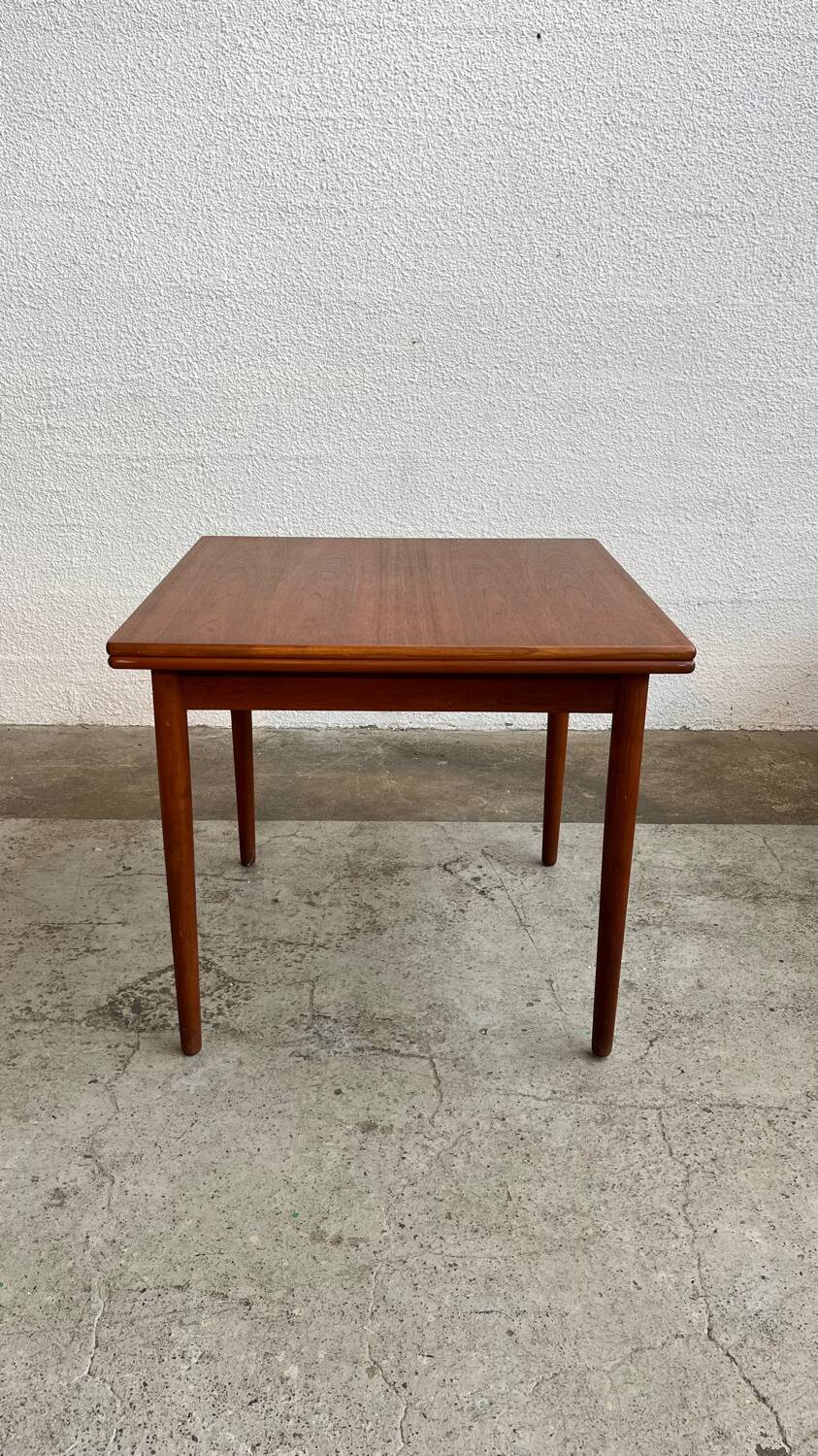Table scandinave avec rallonges