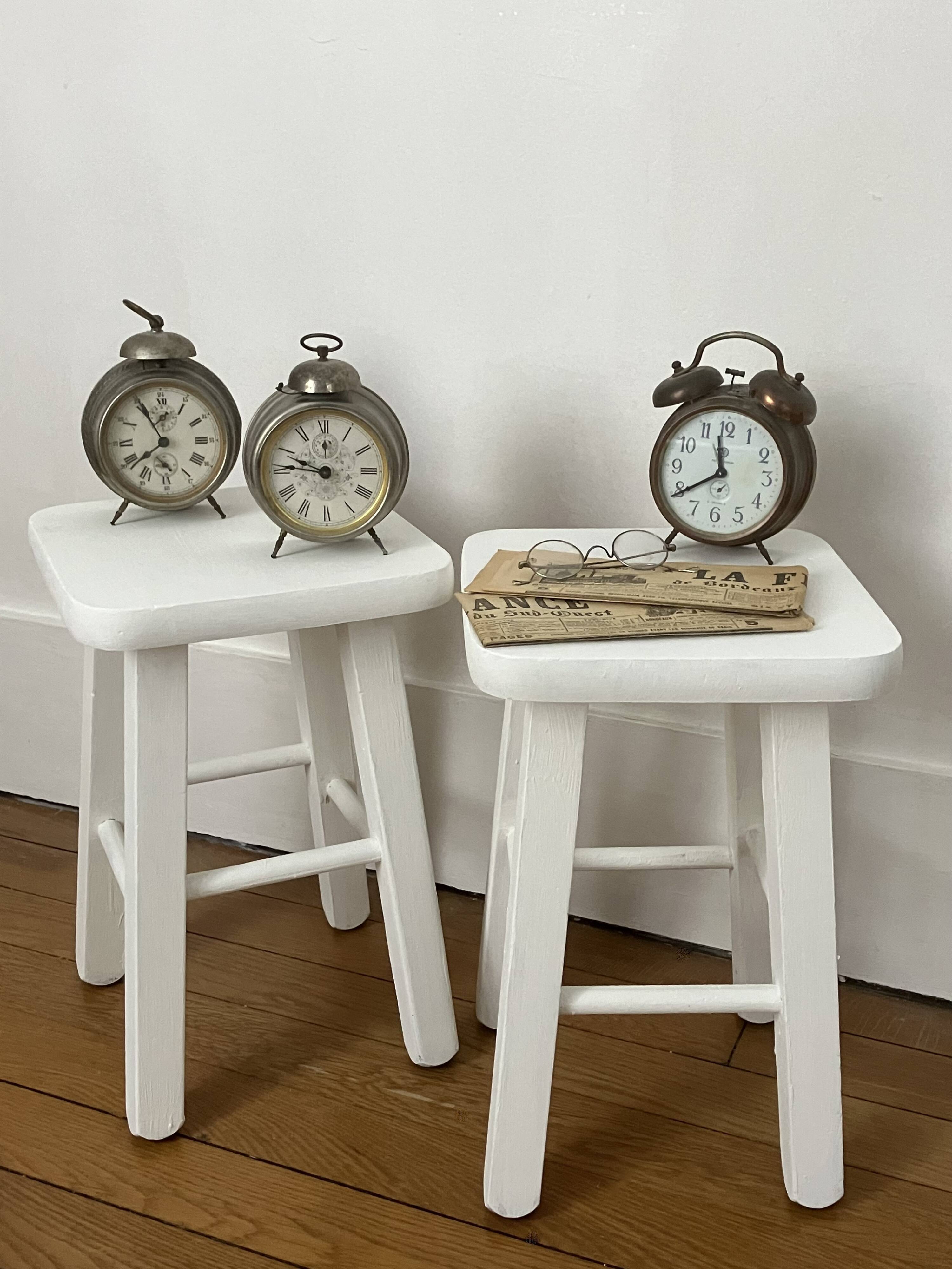 Paire de tabourets blancs