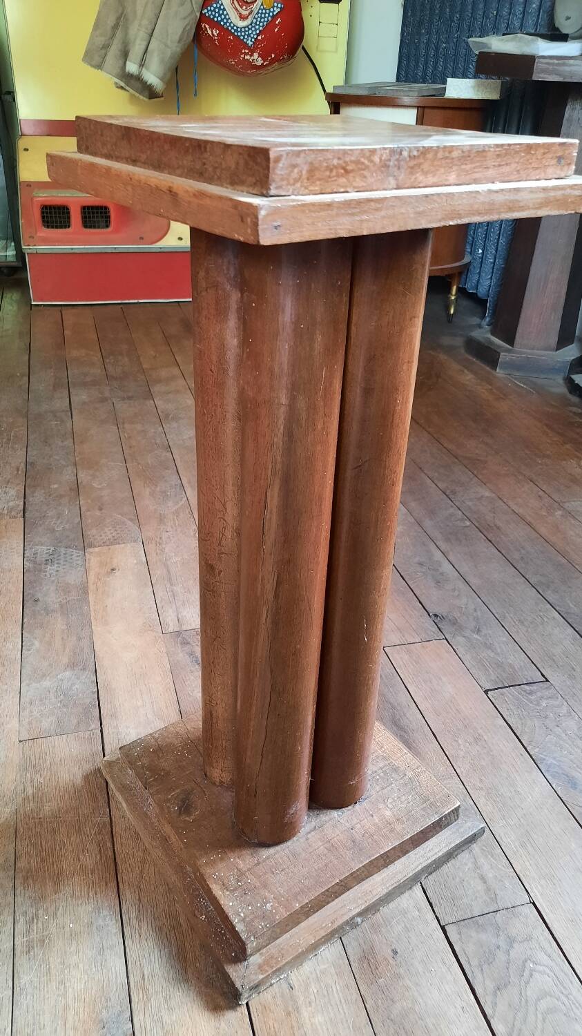 Wooden column