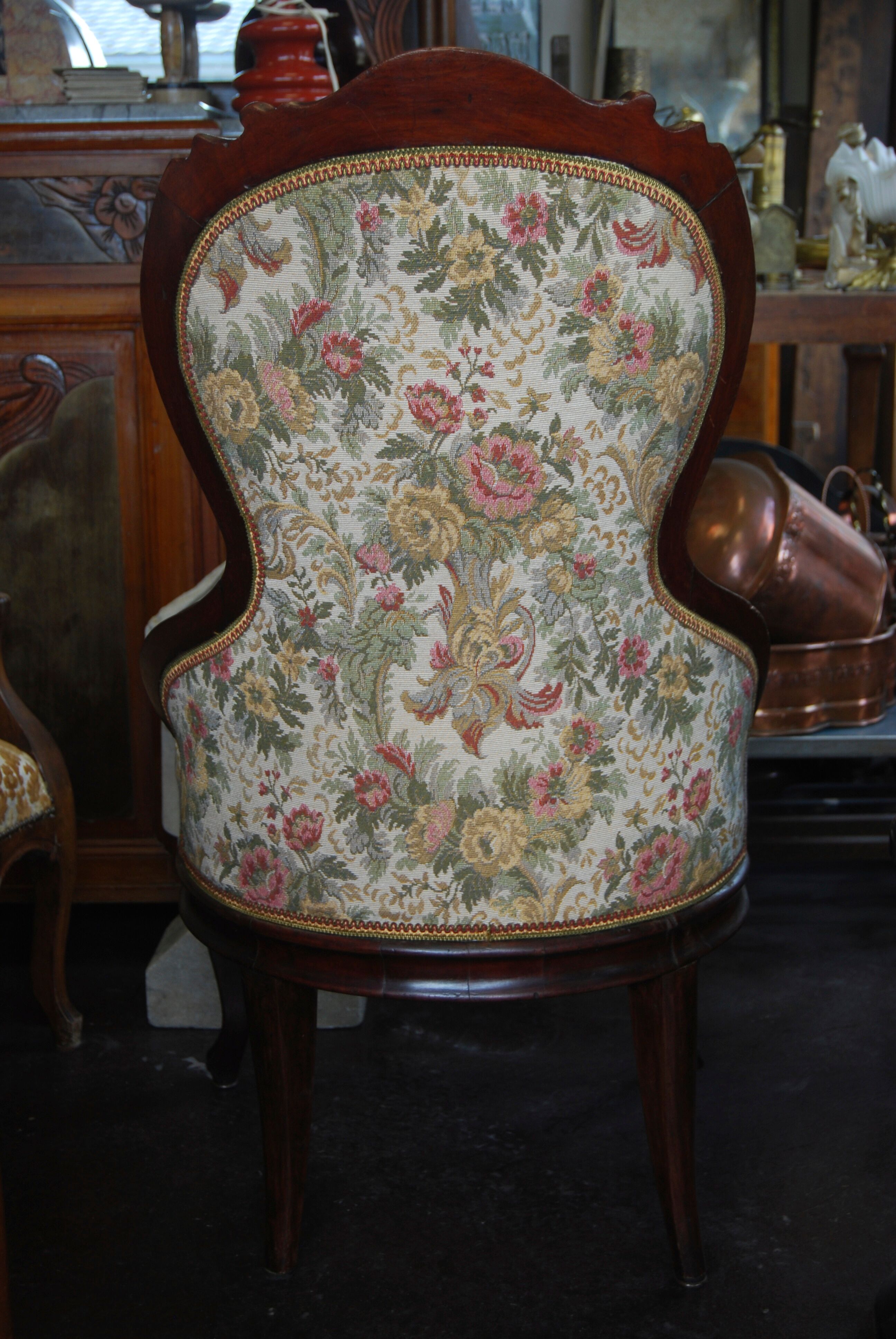Louis Philippe period armchair with violin-shaped back in mahogany