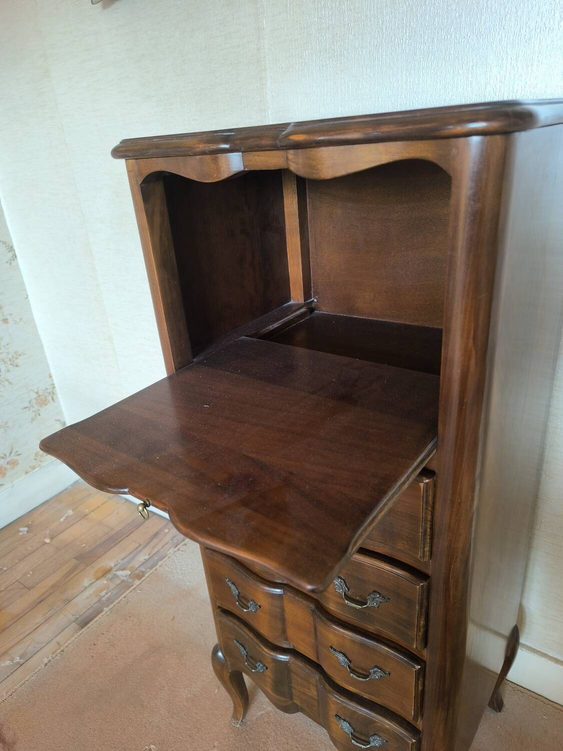Antique 4-drawer entryway chest of drawers and retractable shelf
