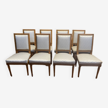 Suite de 8 chaises de style Louis XVI